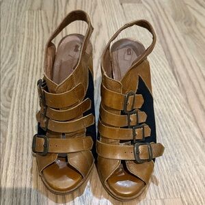 Schuller & Sons  Brown and Black Women's Heeled Sandals sized 36 (6)